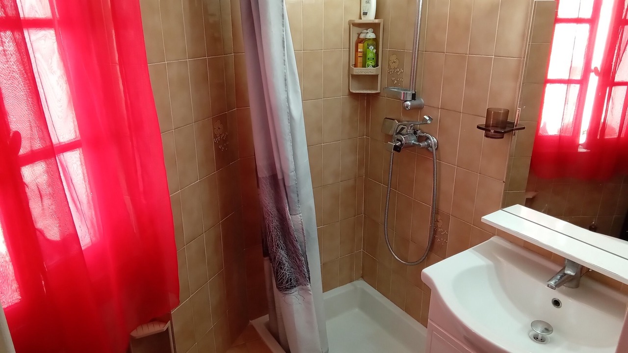 Photo of Bathroom in Roquesteron