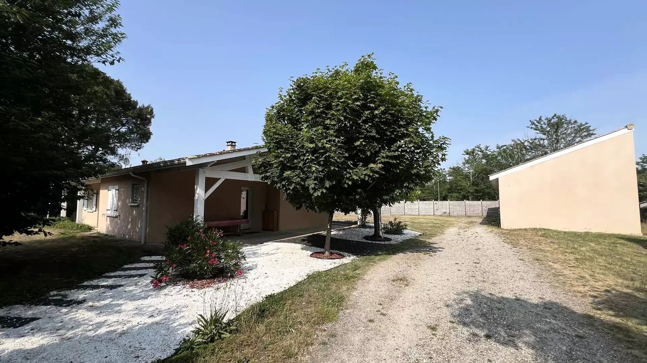 Photo of Outdoor in Saint-Vivien-de-Medoc