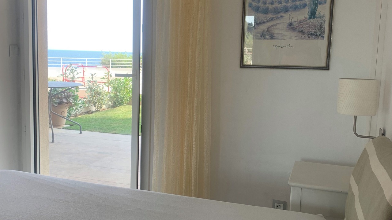 Photo of Bedroom in Le Trayas