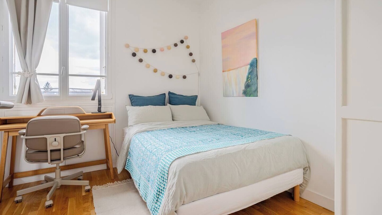 Photo of Bedroom in Richebourg - Saint-Clement