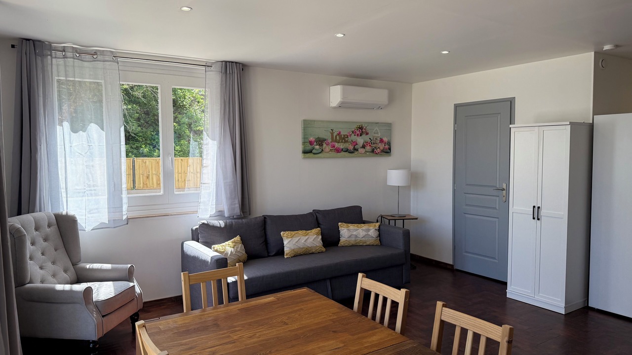 Photo of Livingroom in Berre-des-Alpes