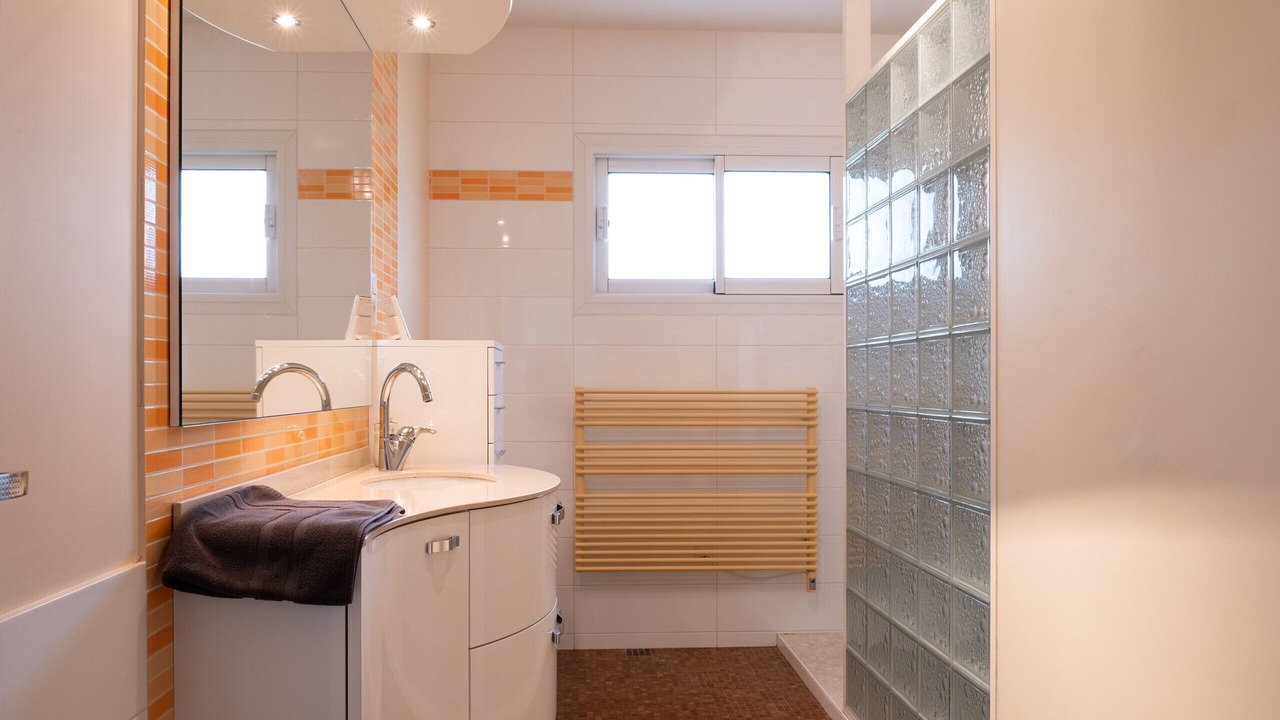 Photo of Bathroom in Varades