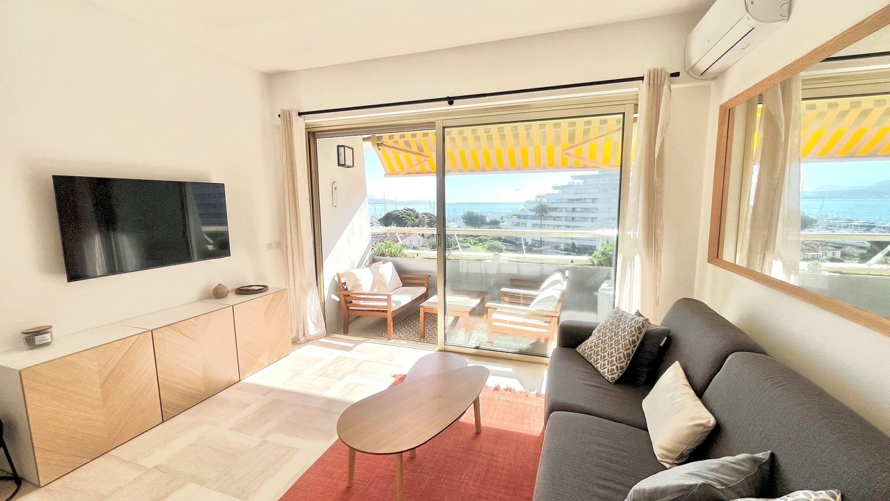Photo of Livingroom in Villeneuve Loubet Beach