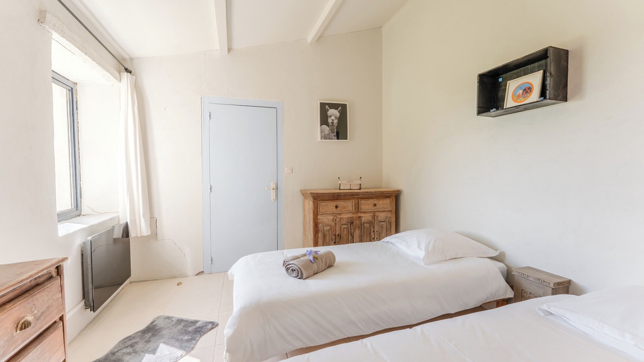 Photo of Bedroom in Bouin