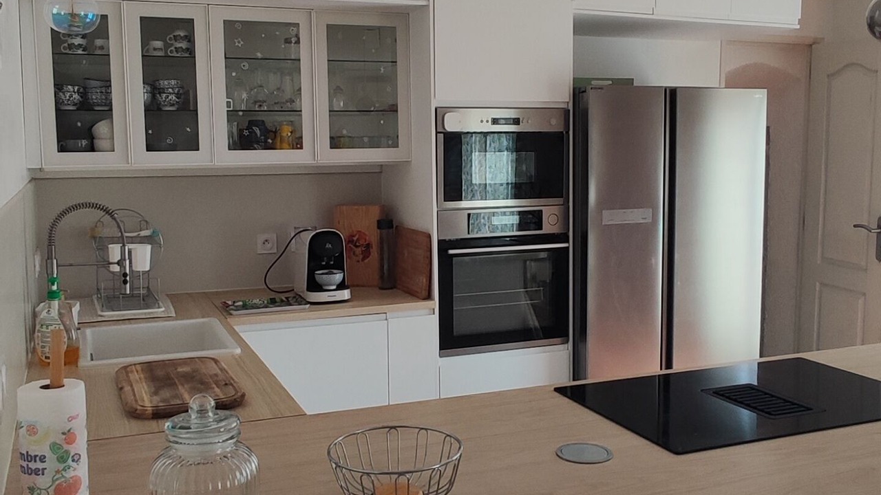 Photo of Kitchen in Puget-Ville