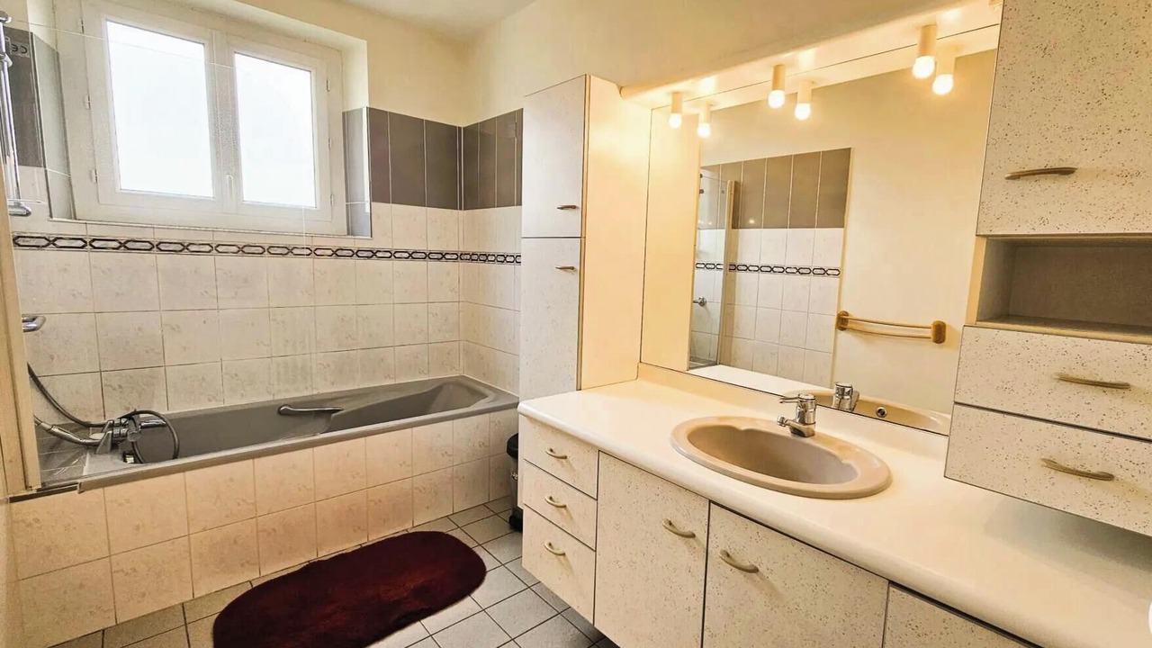 Photo of Bathroom in Aix