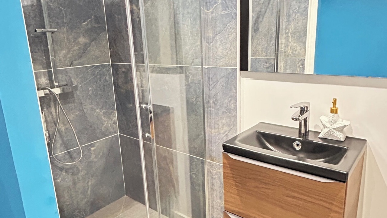 Photo of Bathroom in Tourette-du-Chateau