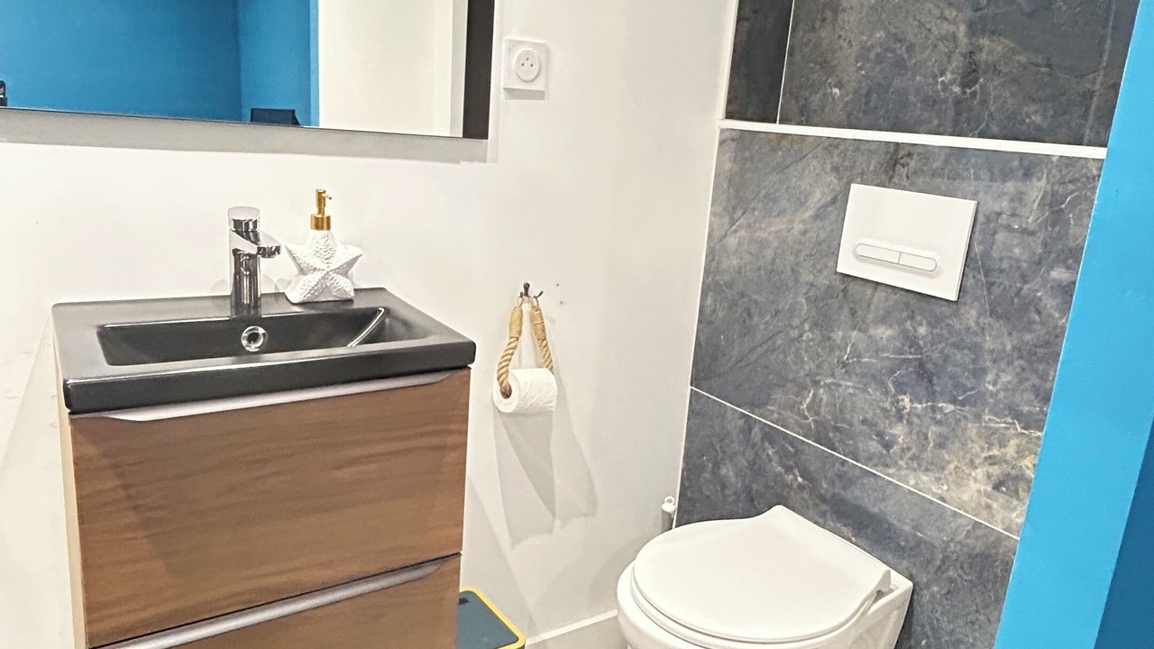 Photo of Bathroom in Tourette-du-Chateau