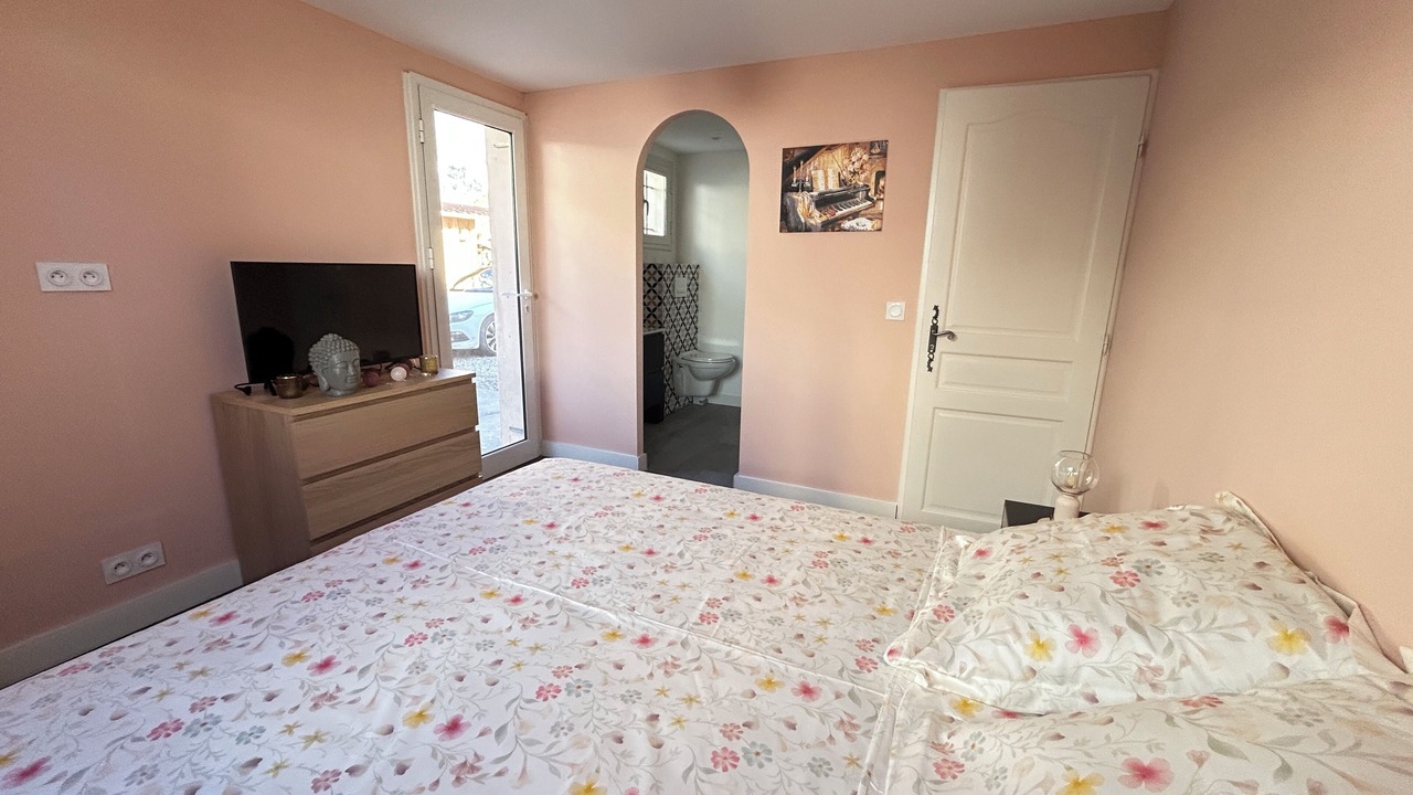 Photo of Bedroom in Tourette-du-Chateau
