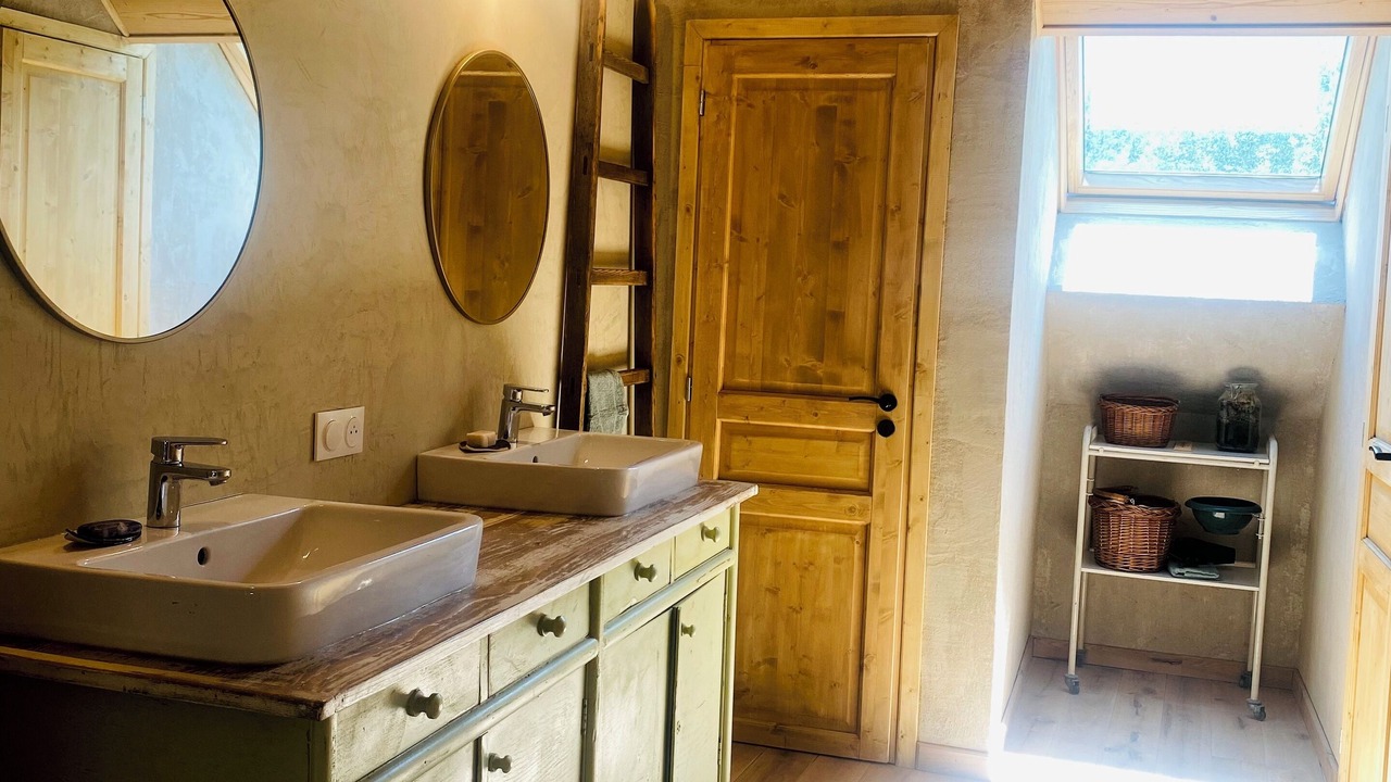 Photo of Bathroom in Saint-Jean-de-Maurienne