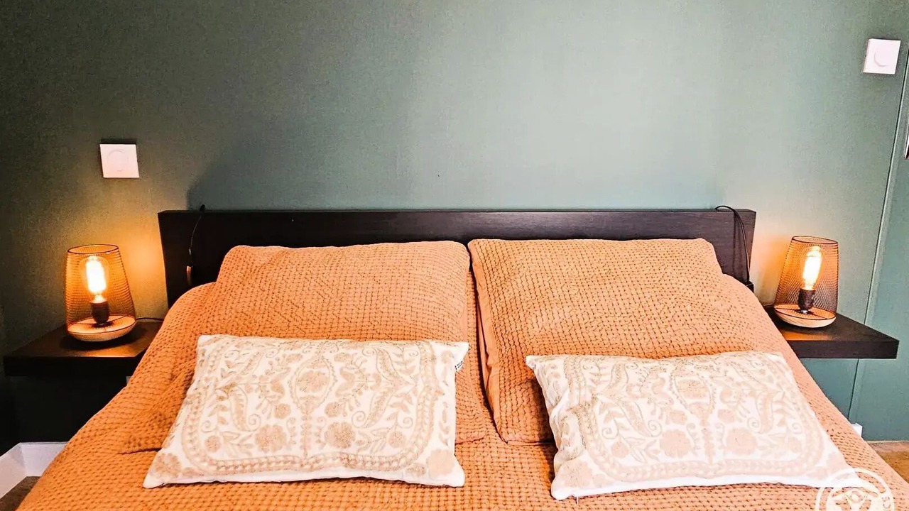 Photo of Bedroom in Salon-la-Tour