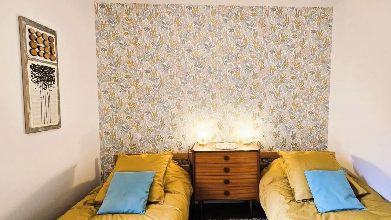 Photo of Bedroom in Salon-la-Tour