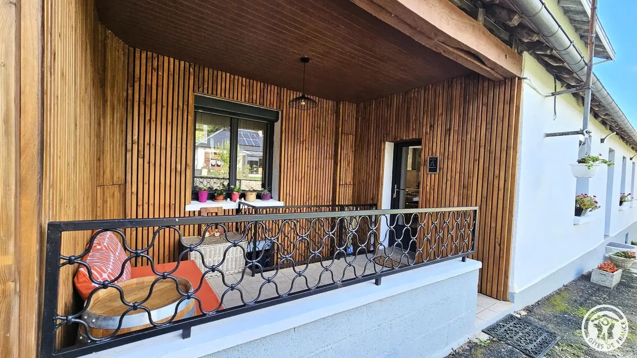 Photo of Patio Balcony in Salon-la-Tour