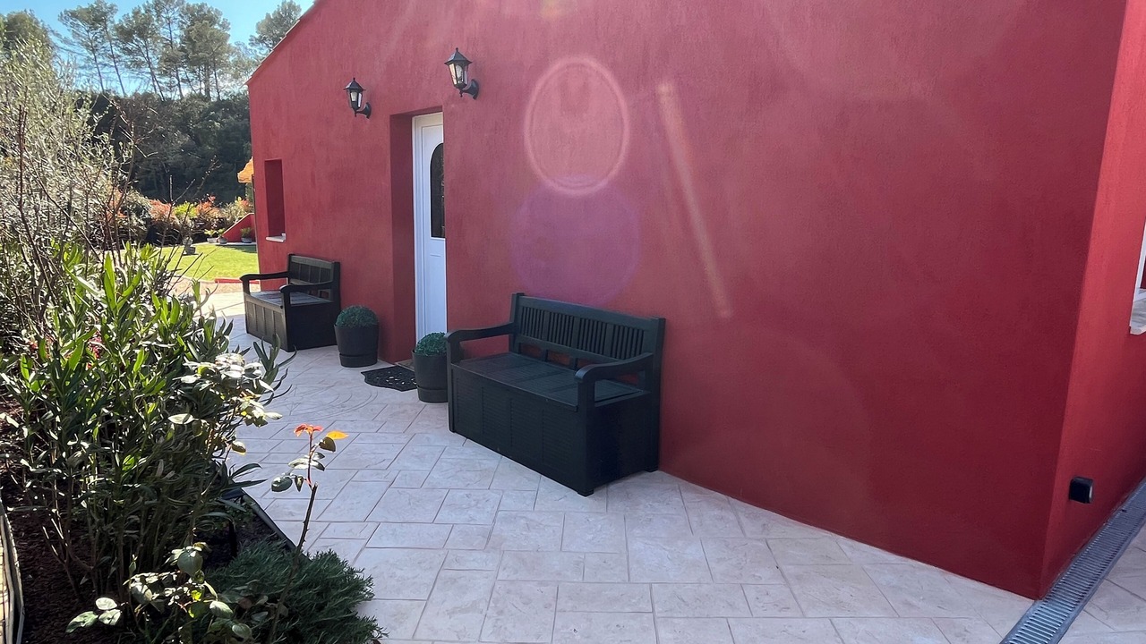 Photo of Patio Balcony in Meounes-les-Montrieux