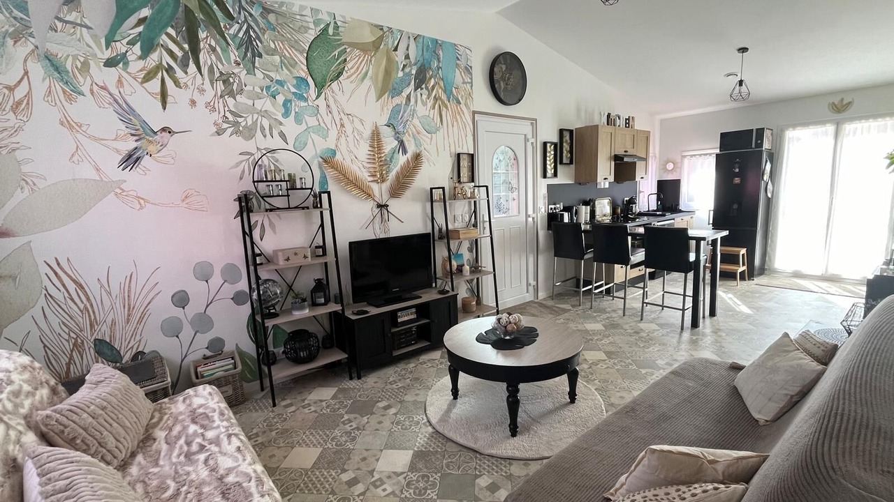 Photo of Livingroom in Meounes-les-Montrieux