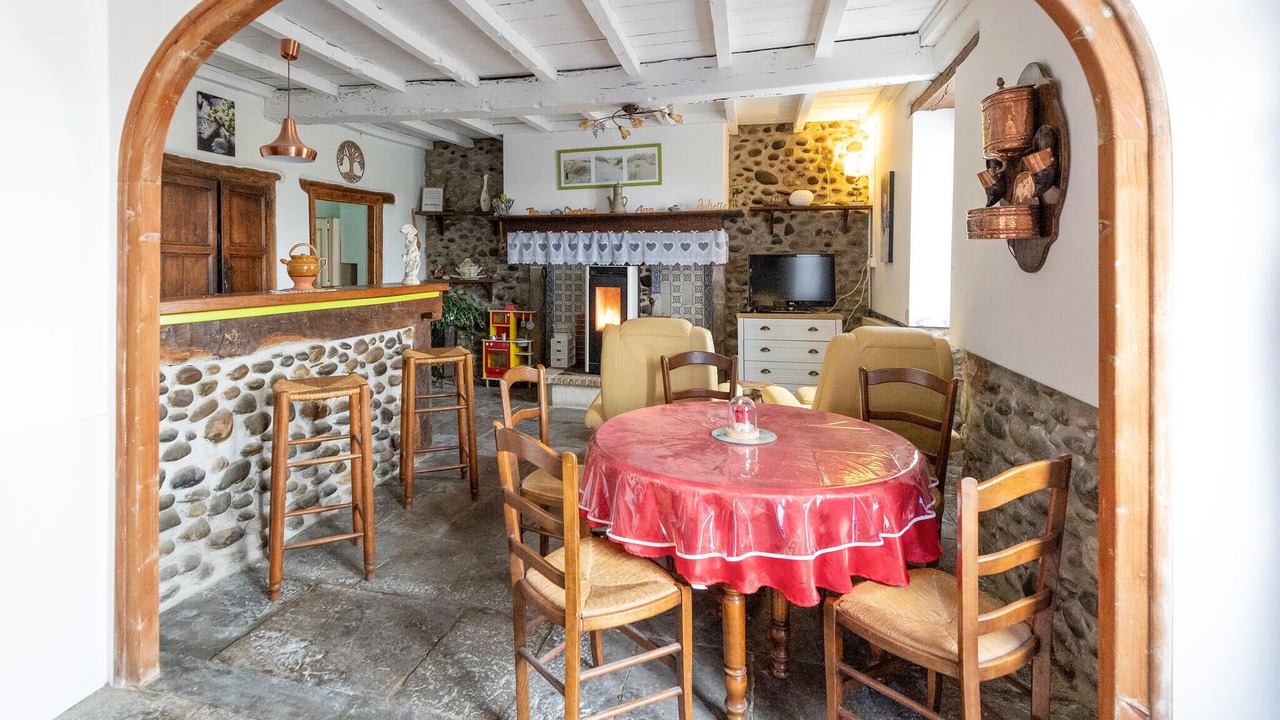 Photo of Bedroom in Saint-Pe-de-Leren