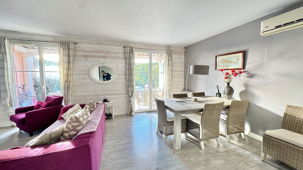 Photo of Livingroom in Biot