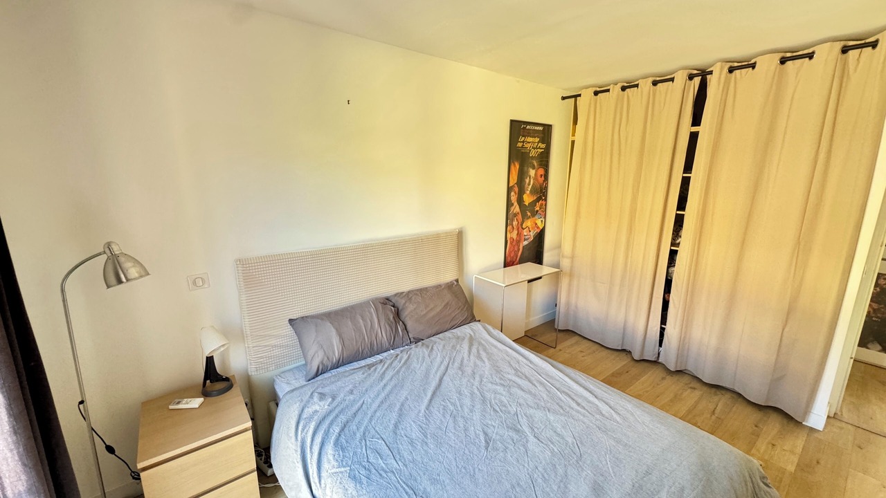 Photo of Bedroom in Biot