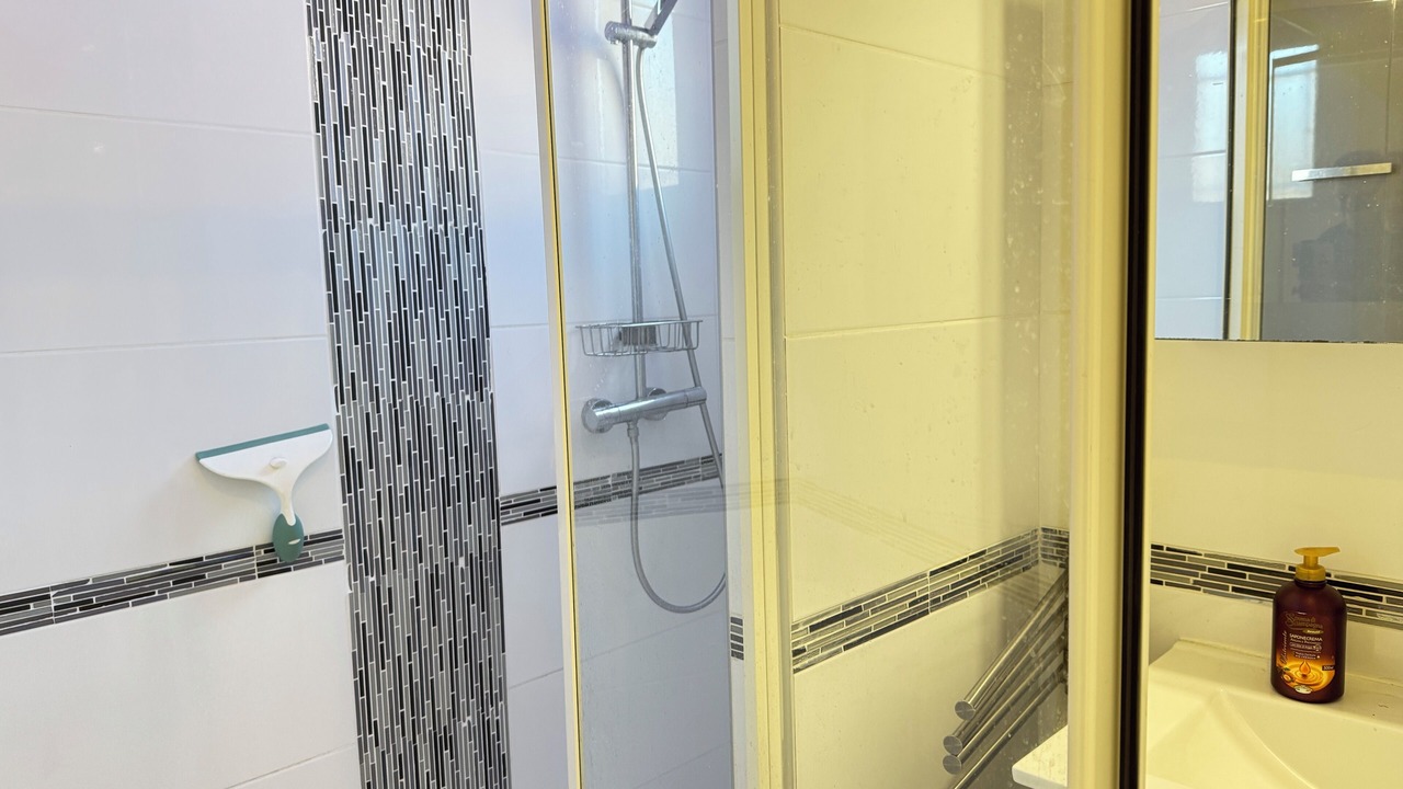 Photo of Bathroom in Biot