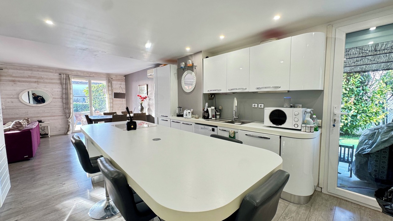 Photo of Kitchen in Biot