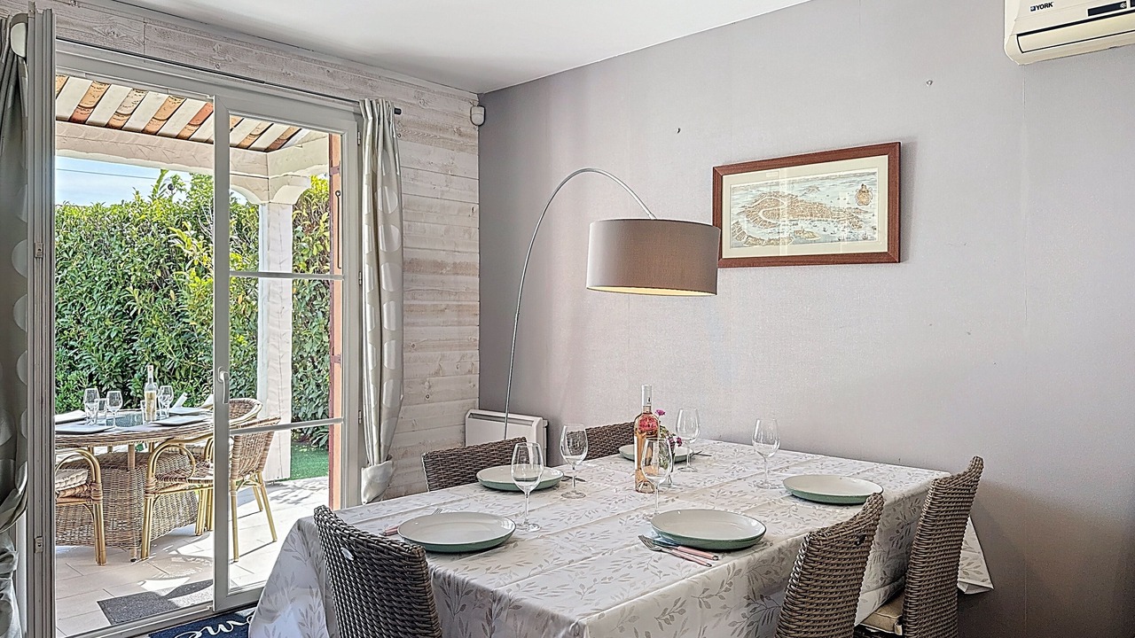 Photo of Others in Biot