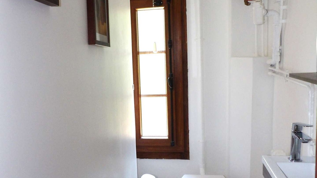 Photo of Bathroom in Cessenaz