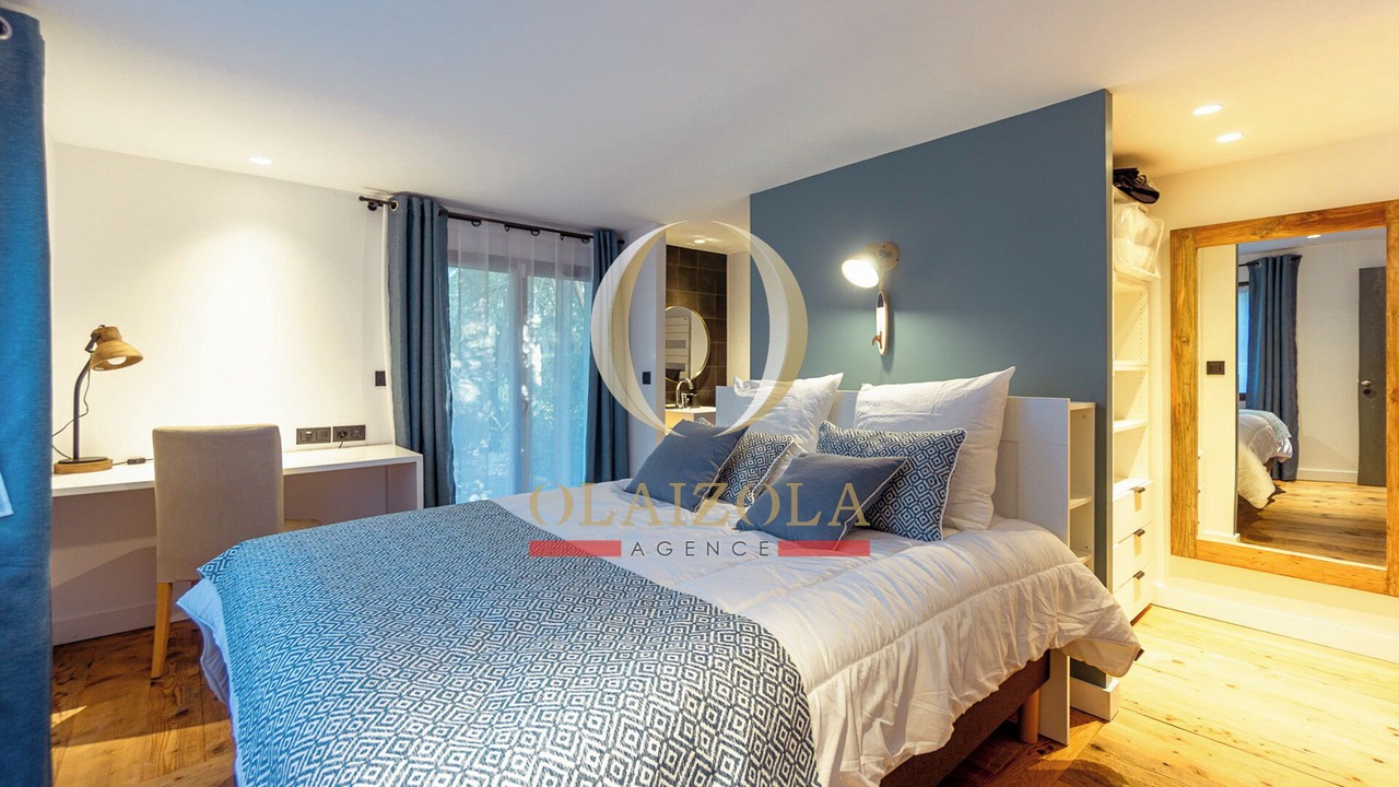 Photo of Bedroom in Bidart