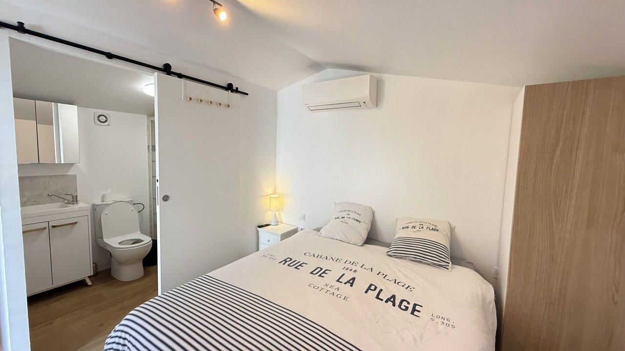 Photo of Bedroom in Villeneuve-Loubet