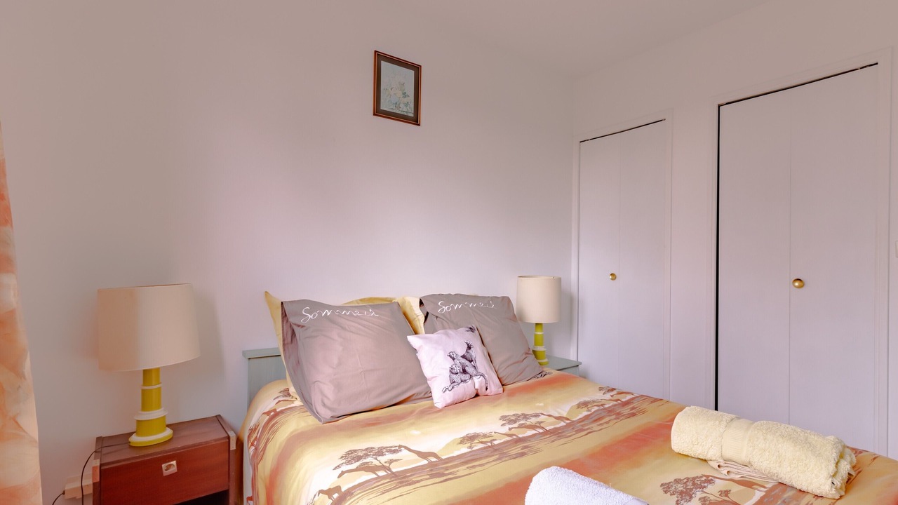 Photo of Bedroom in Saint-Cernin-de-Larche
