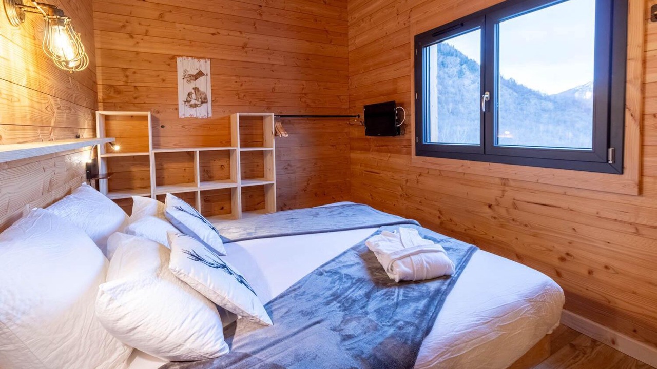Photo of Bedroom in Saint-Martin-sur-la-Chambre
