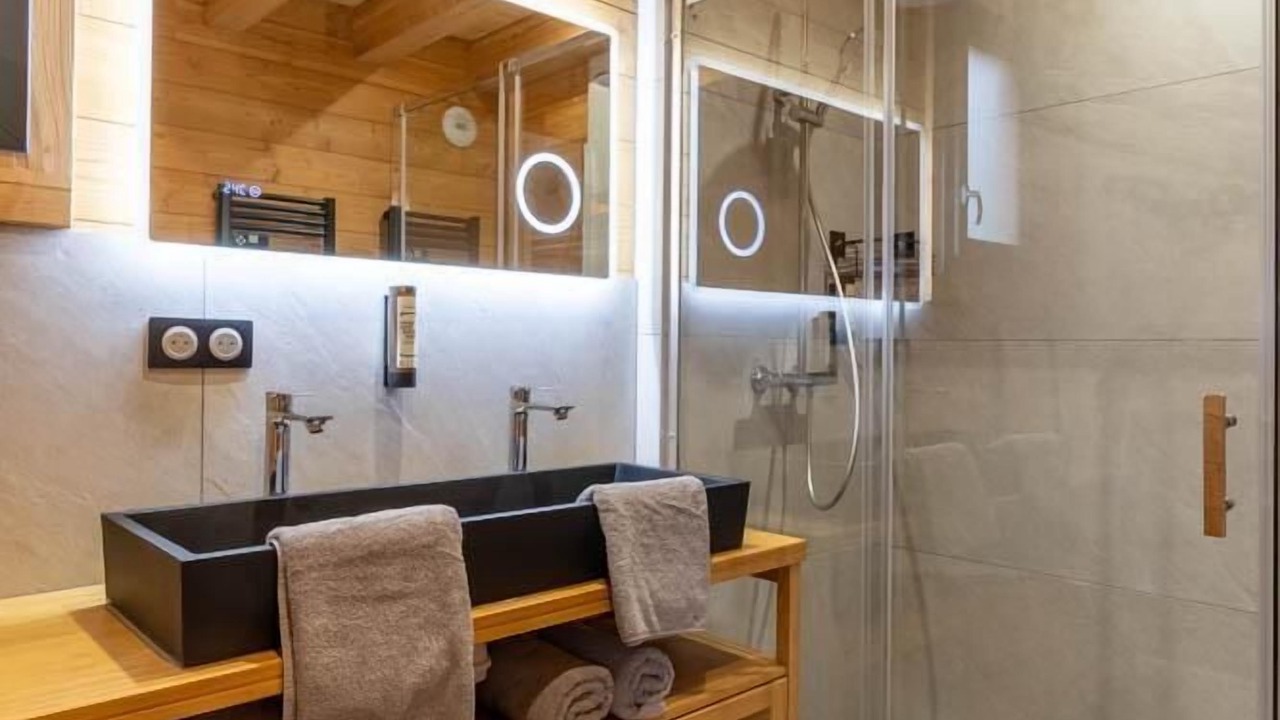 Photo of Bathroom in Saint-Martin-sur-la-Chambre