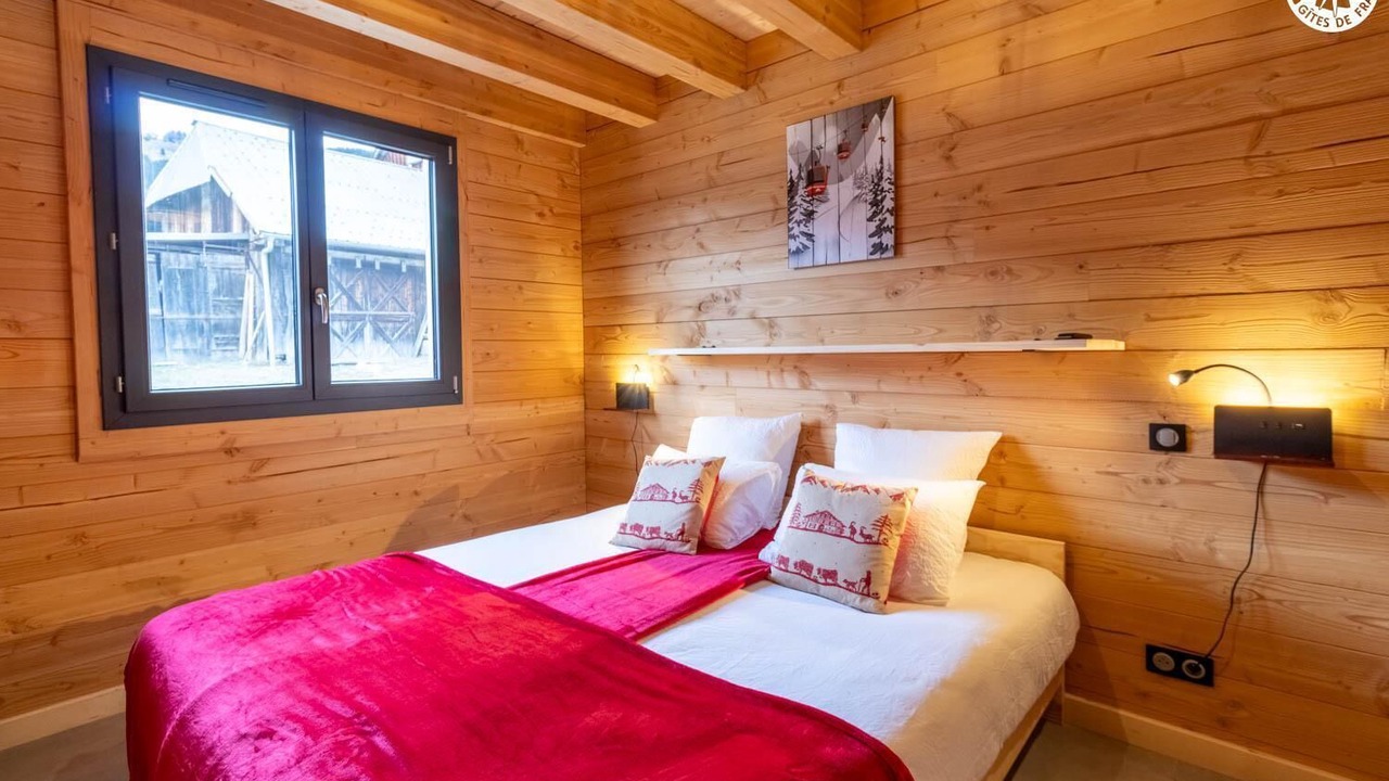Photo of Bedroom in Saint-Martin-sur-la-Chambre