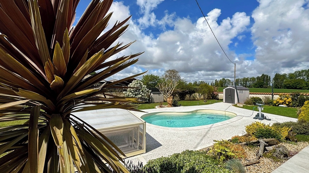 Photo of Outdoor in Champagnolles
