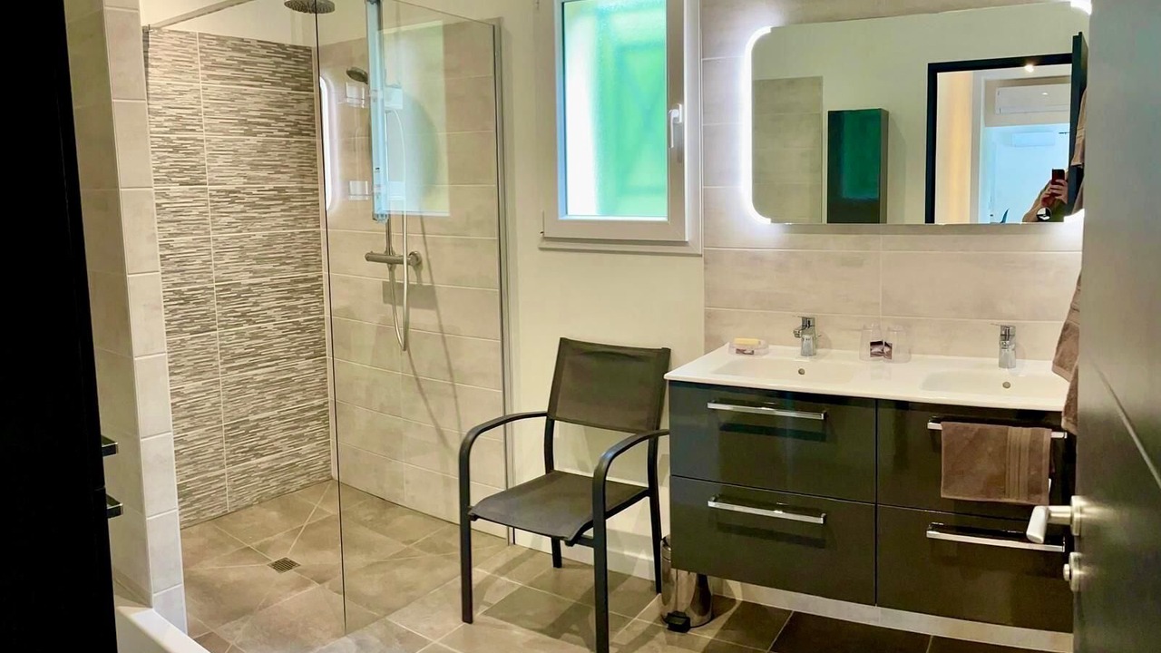 Photo of Bathroom in Sauveterre-de-Bearn