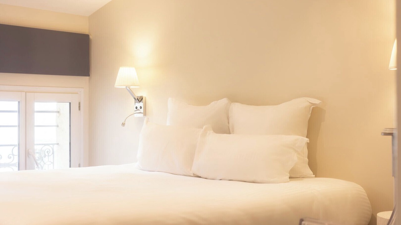 Photo of Bedroom in Bordeaux City Centre