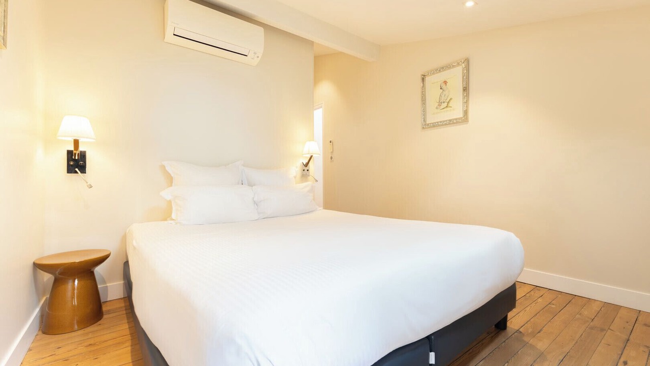 Photo of Bedroom in Bordeaux City Centre