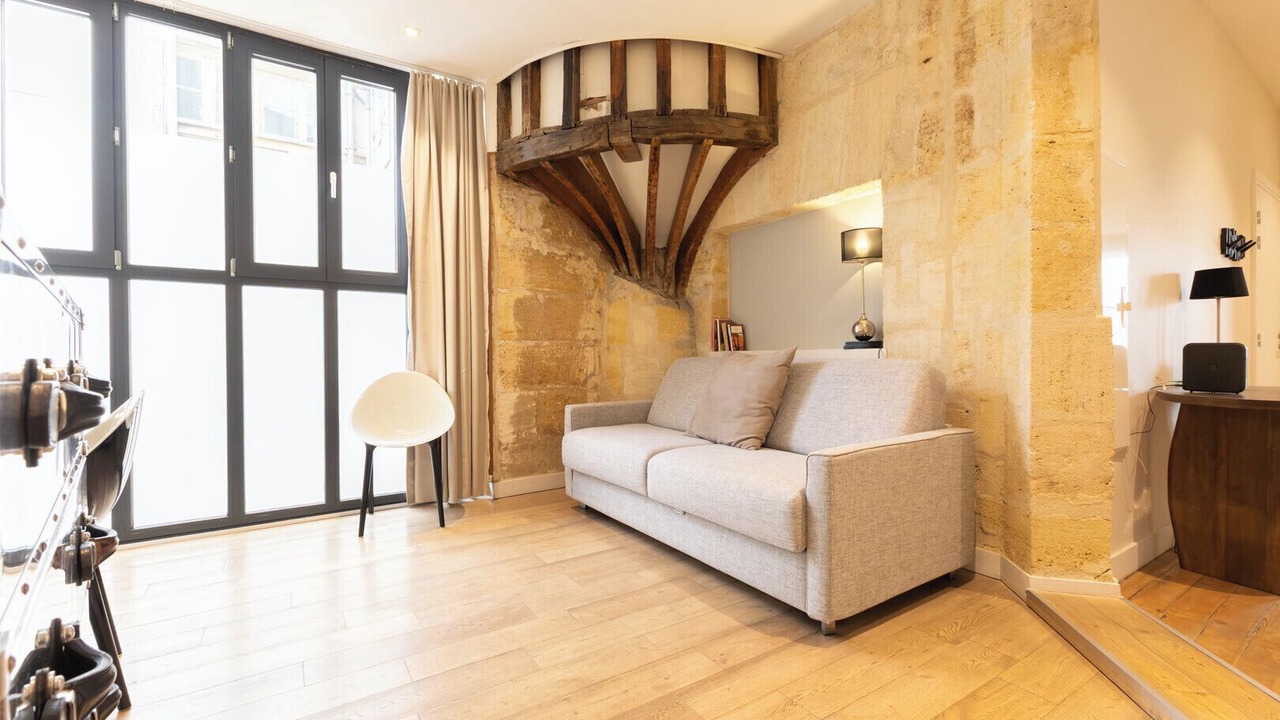 Photo of Livingroom in Bordeaux City Centre