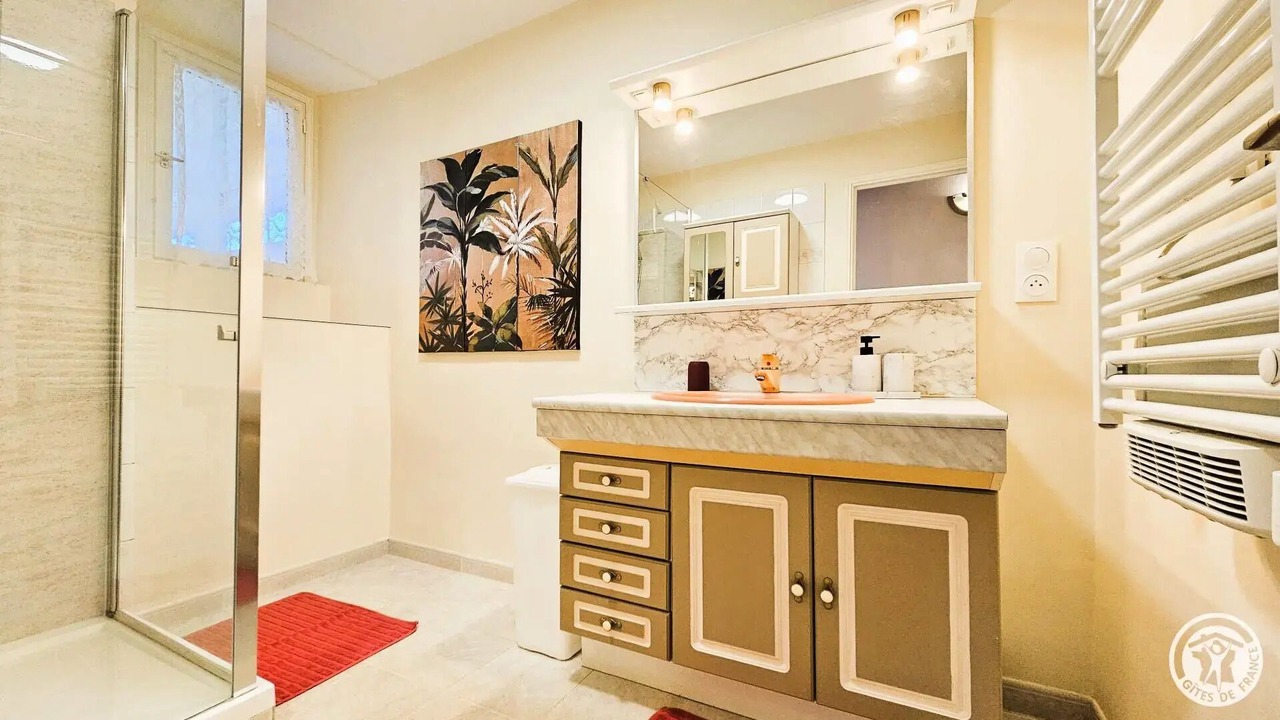 Photo of Bathroom in Turenne