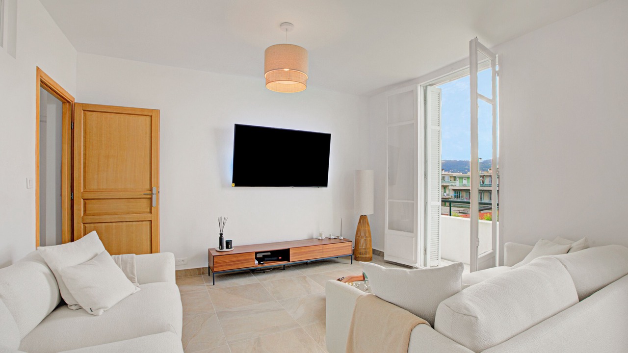 Photo of Bedroom in Les Baumettes