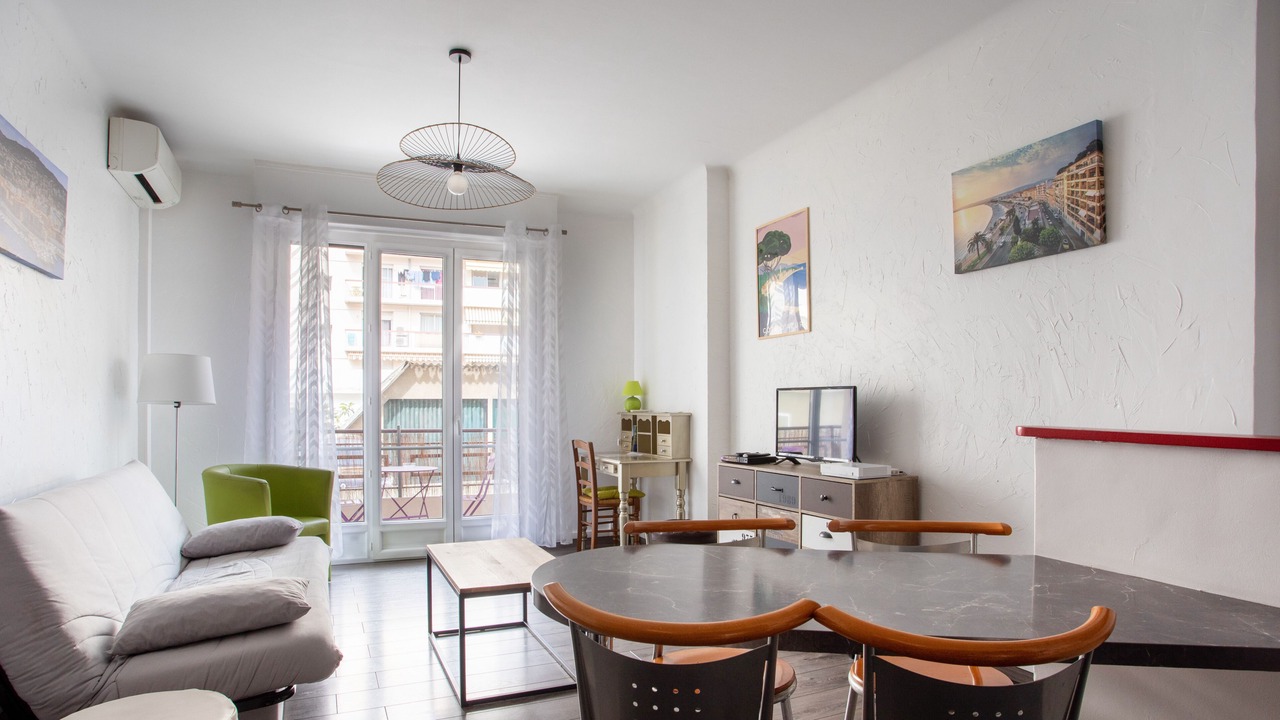 Photo of Livingroom in Liberation