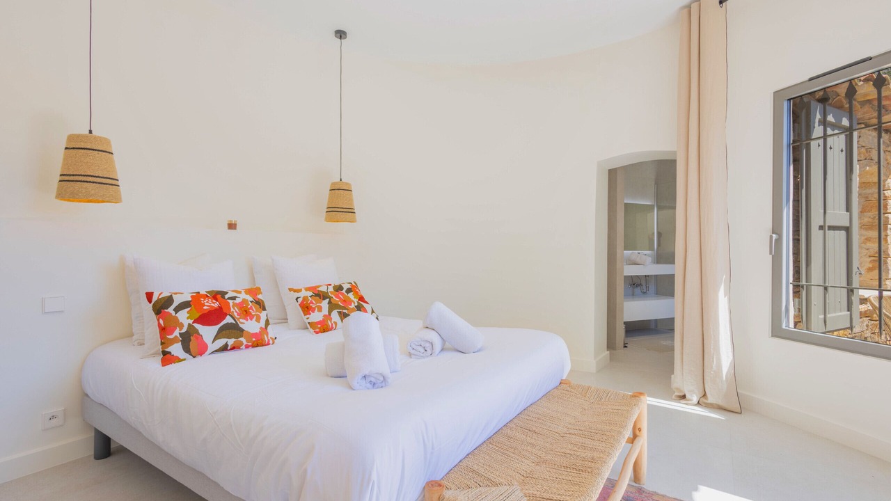Photo of Bedroom in Guerrevieille