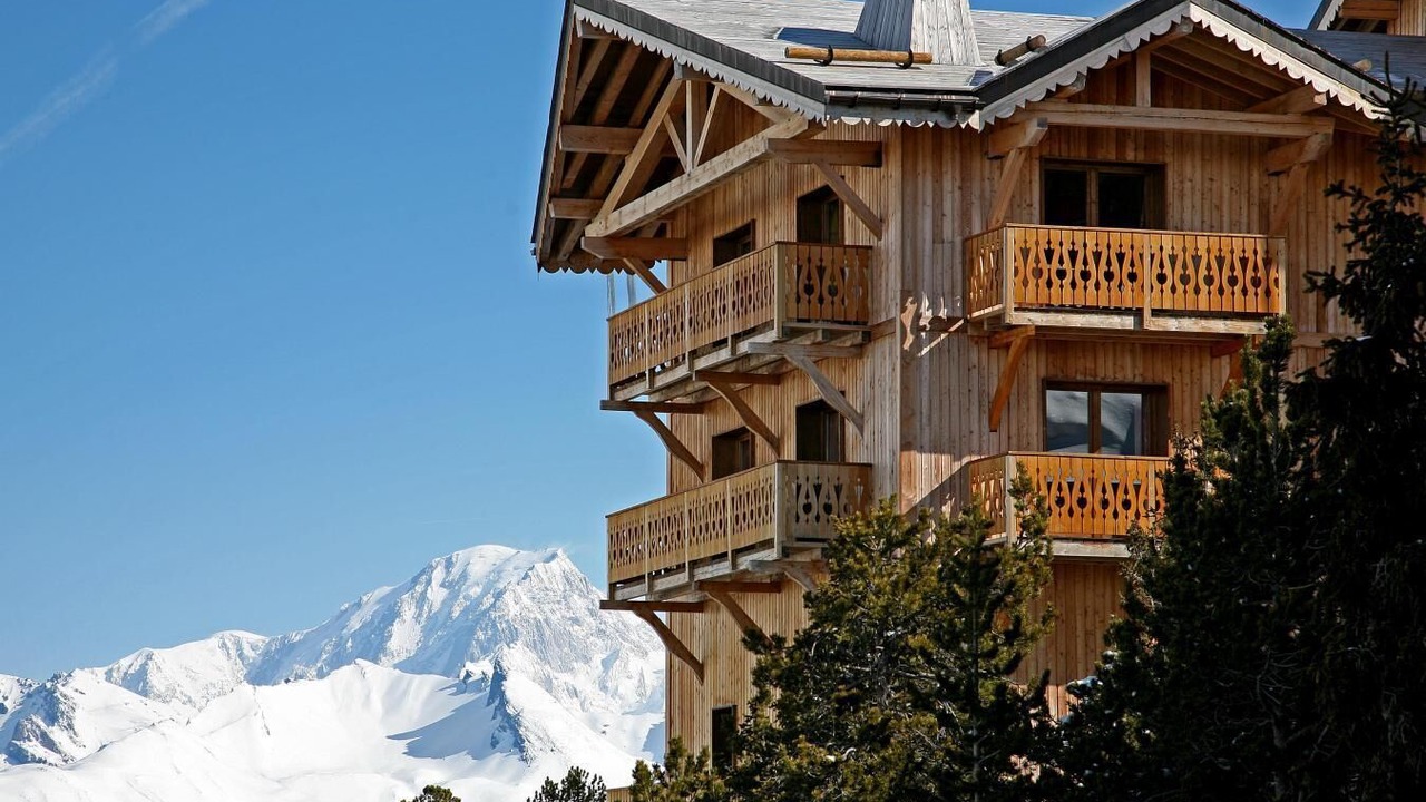 Photo of Outdoor in Arc-2000