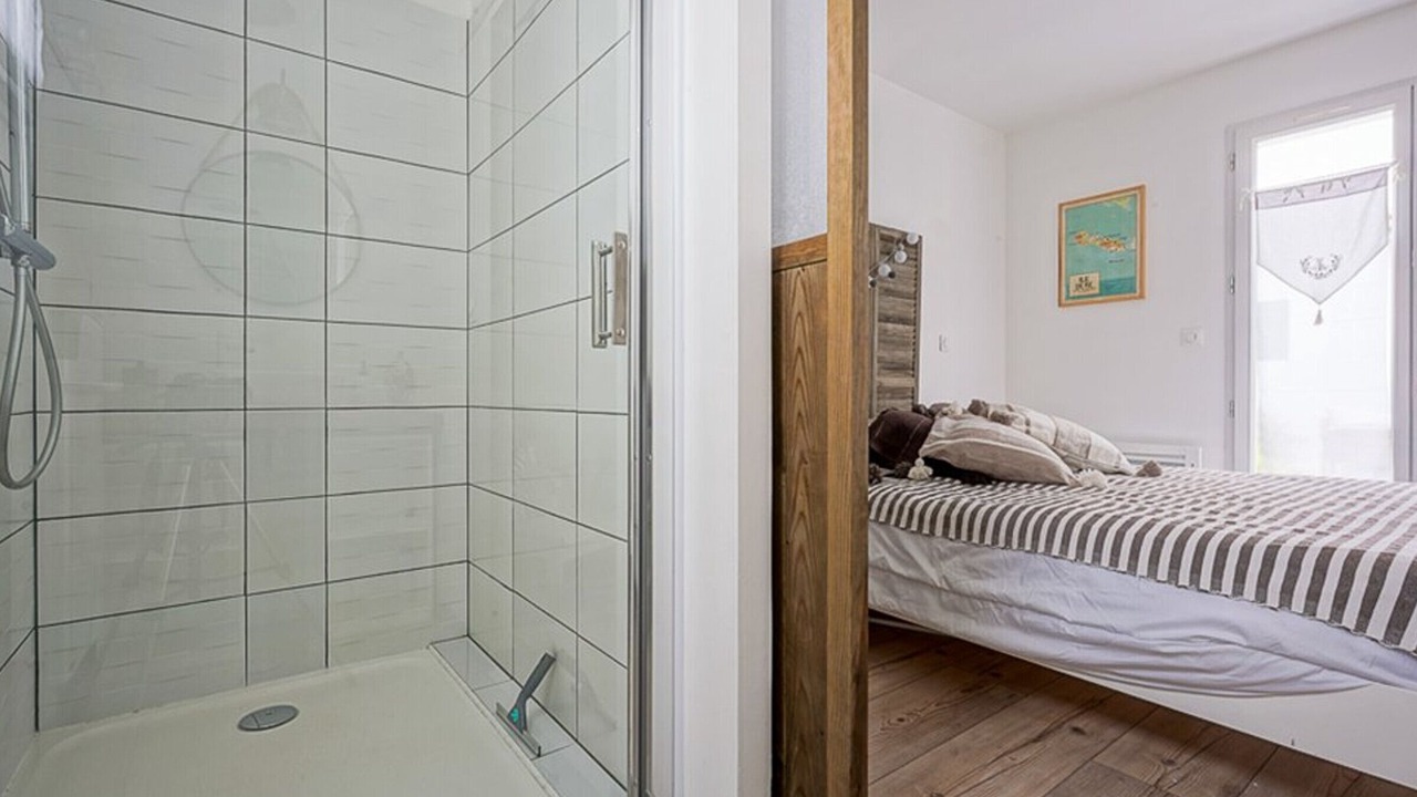 Photo of Bathroom in La Flotte