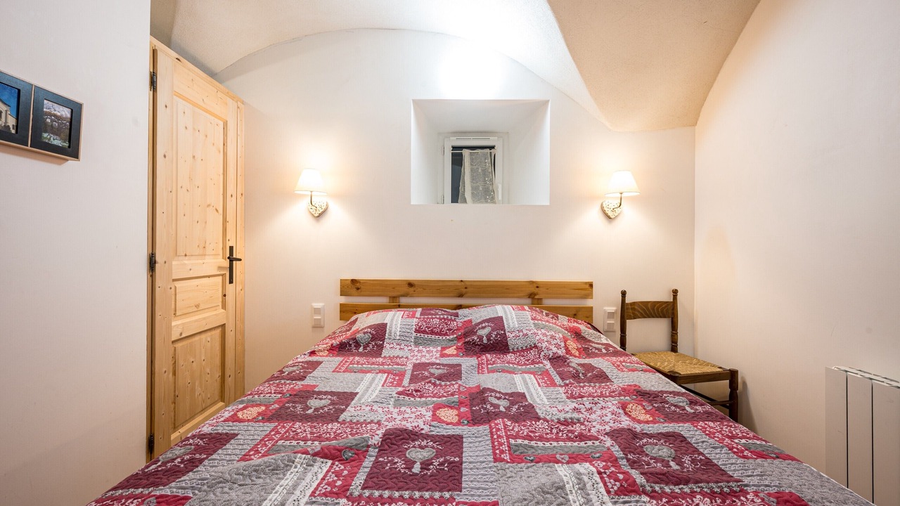 Photo of Bedroom in Saint-Colomban-des-Villards