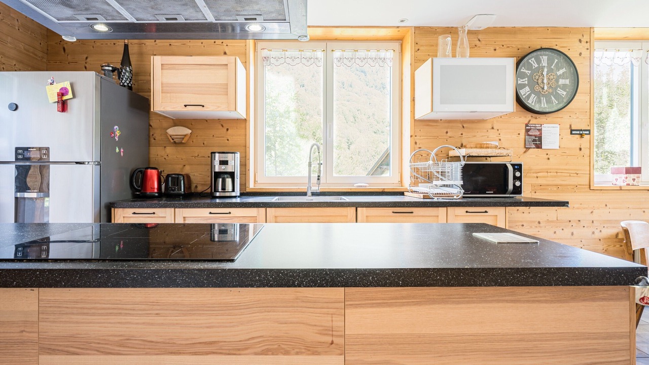 Photo of Kitchen in Saint-Colomban-des-Villards