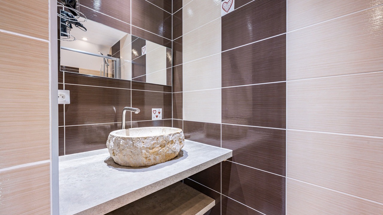 Photo of Bathroom in Saint-Colomban-des-Villards
