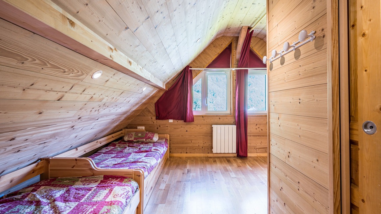 Photo of Bedroom in Saint-Colomban-des-Villards