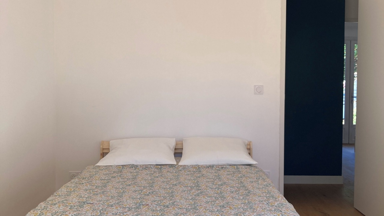 Photo of Bedroom in Lanton