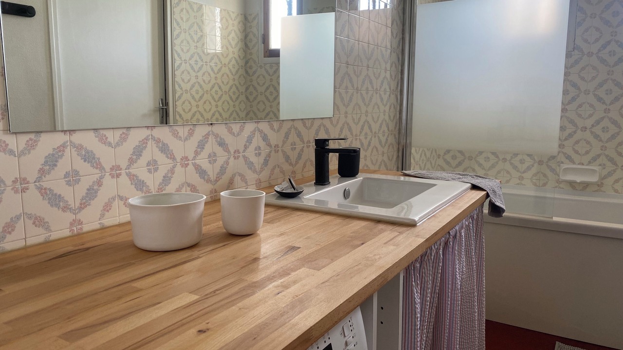 Photo of Bathroom in Cambes
