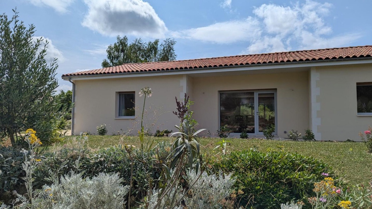 Photo of Outdoor in Baignes-Sainte-Radegonde